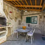 Appartamento Antica With Yard & Bbq