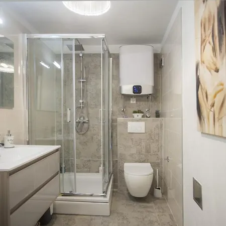 Apartament Antica With Yard & Bbq Split