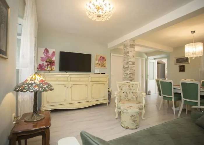 Apartament Antica With Yard & Bbq