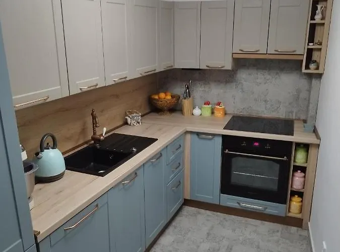 Antica With Yard & Bbq Apartman